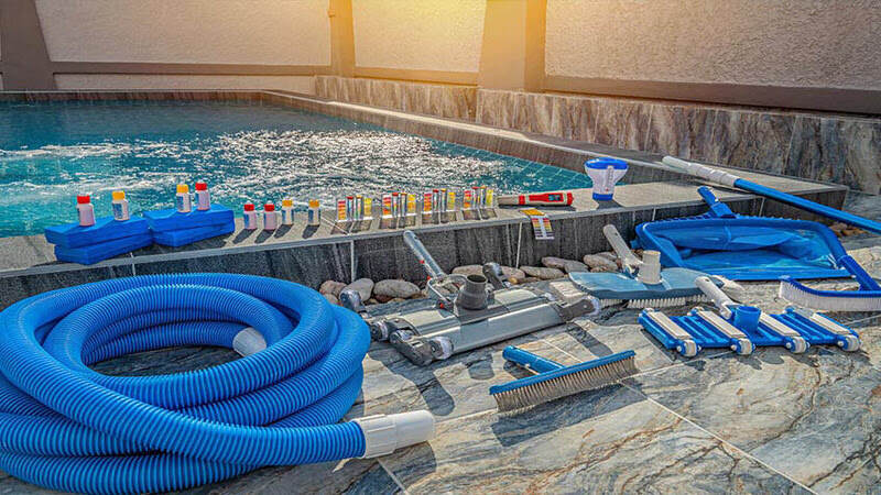 Swimming Pool Maintenance and Cleaning